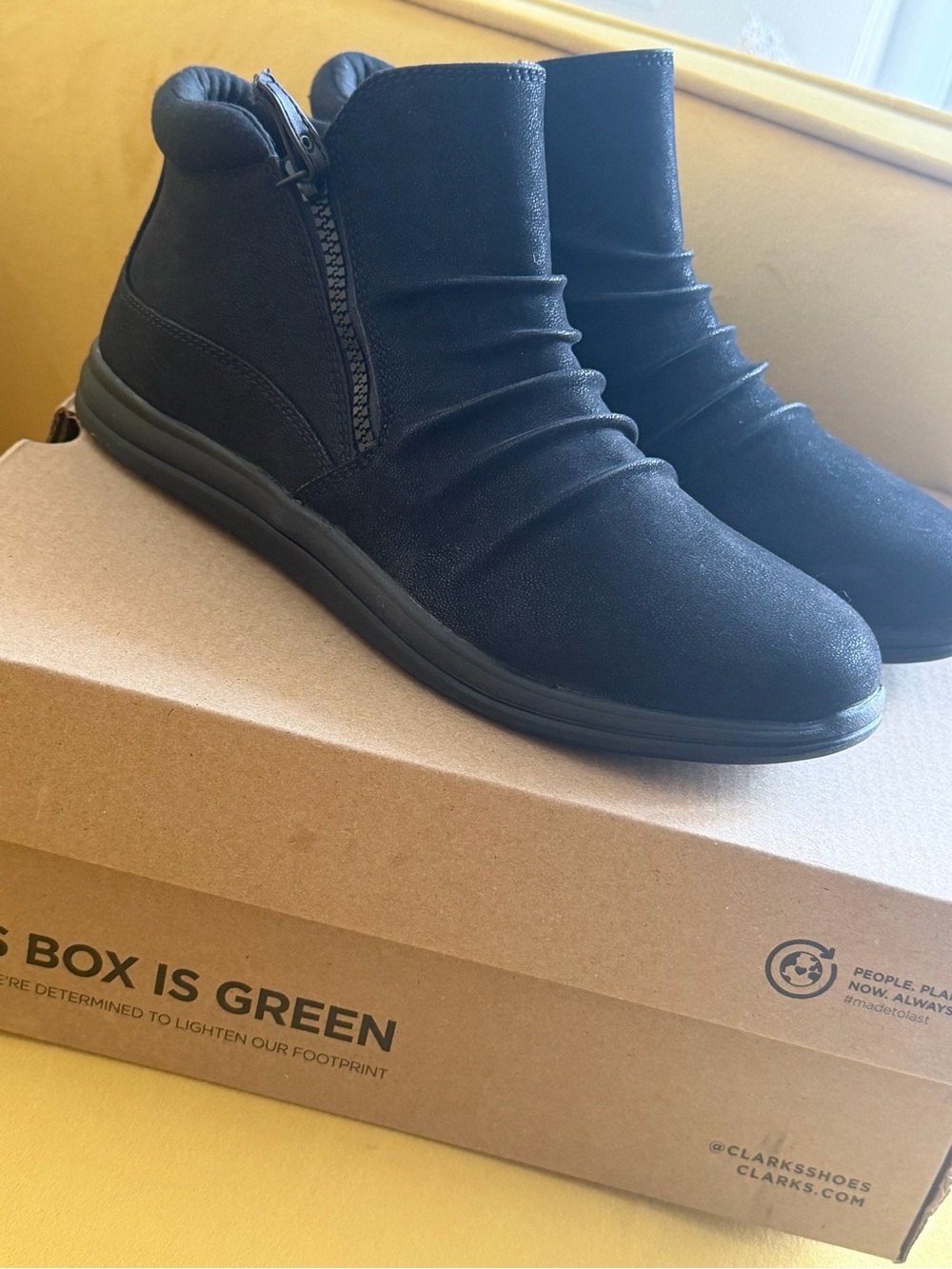Clarks Black Women's Ankle Zip Booties